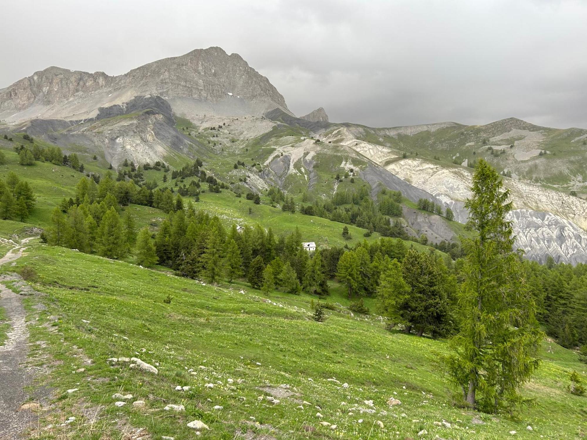 Duplex Avec Vue Exceptionnelle Parking Et Wifi Gratuit Apartment Allos Room photo